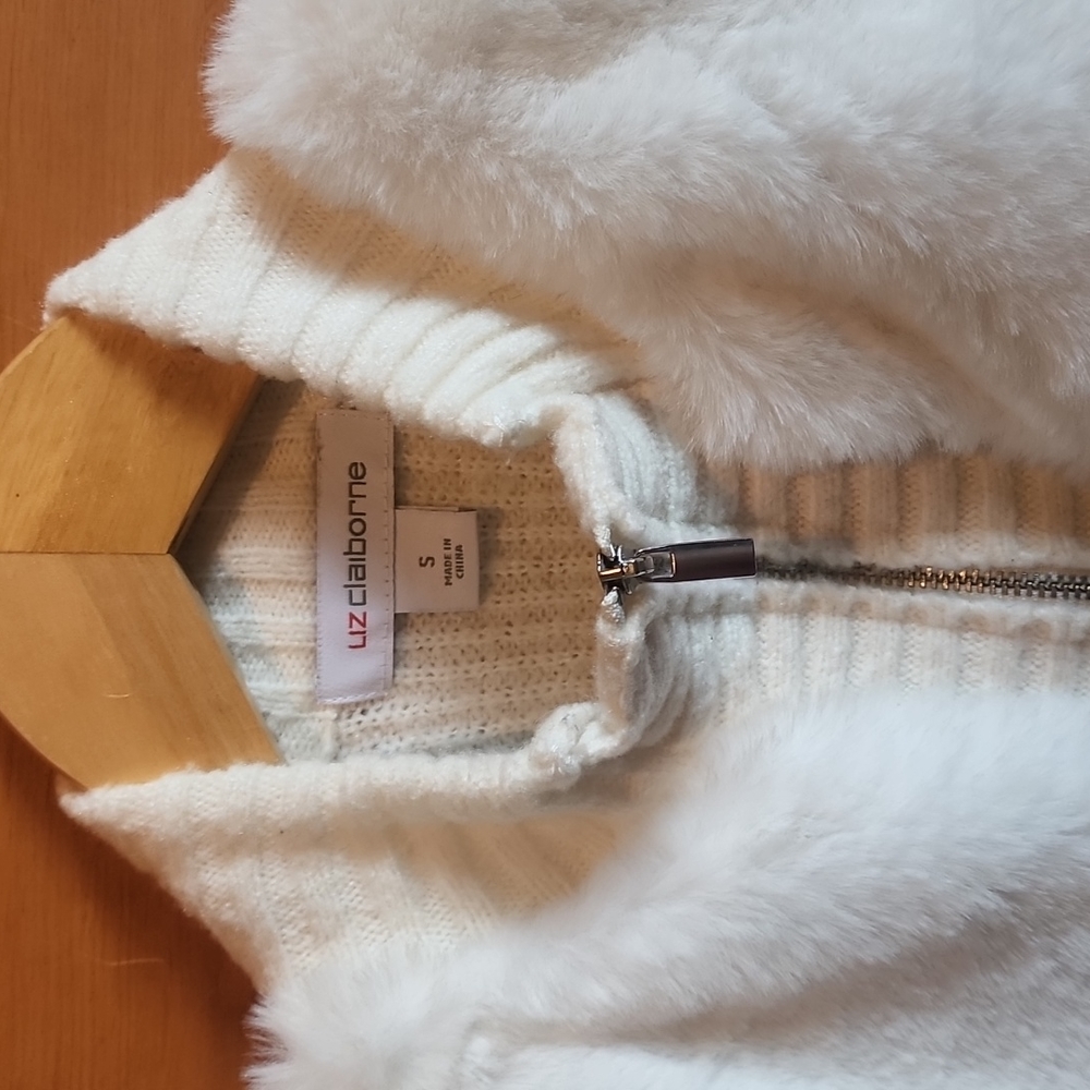 Liz Claiborne: Full-zip Faux-fur Sweater Vest, Crem/White, Small - Picture 2 of 4